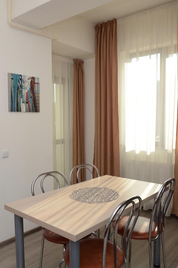 Cozy Apartments - City Center Iasi Eksteriør bilde